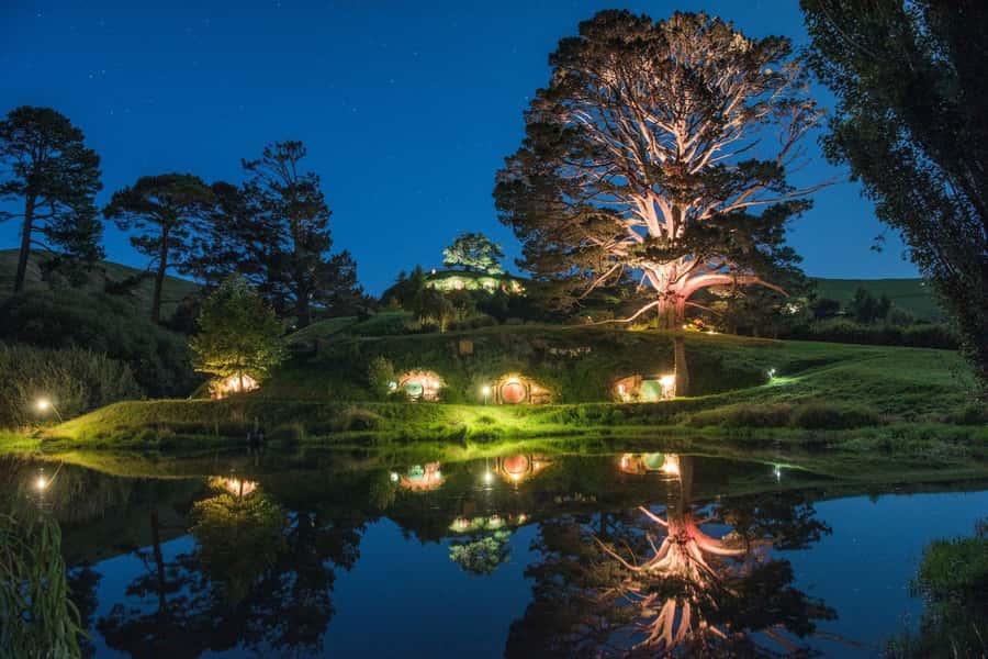 From Auckland: Hobbiton Movie Set - Private Tour - Why the private transfer changes the value