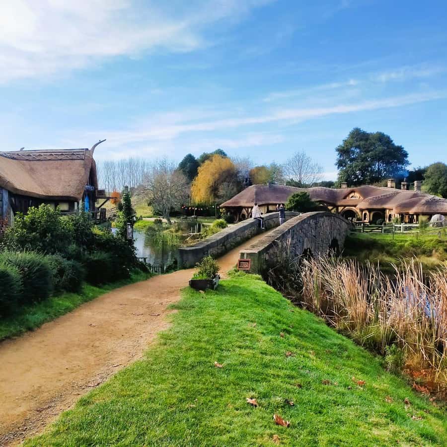 From Auckland: Hobbiton Movie Set Small Group Tour - Why the return journey is part of the value