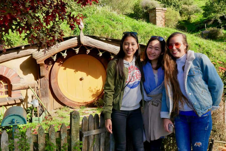 From Auckland: Hobbiton & Waitomo Caves Full-Day Trip - Why this makes sense from Auckland
