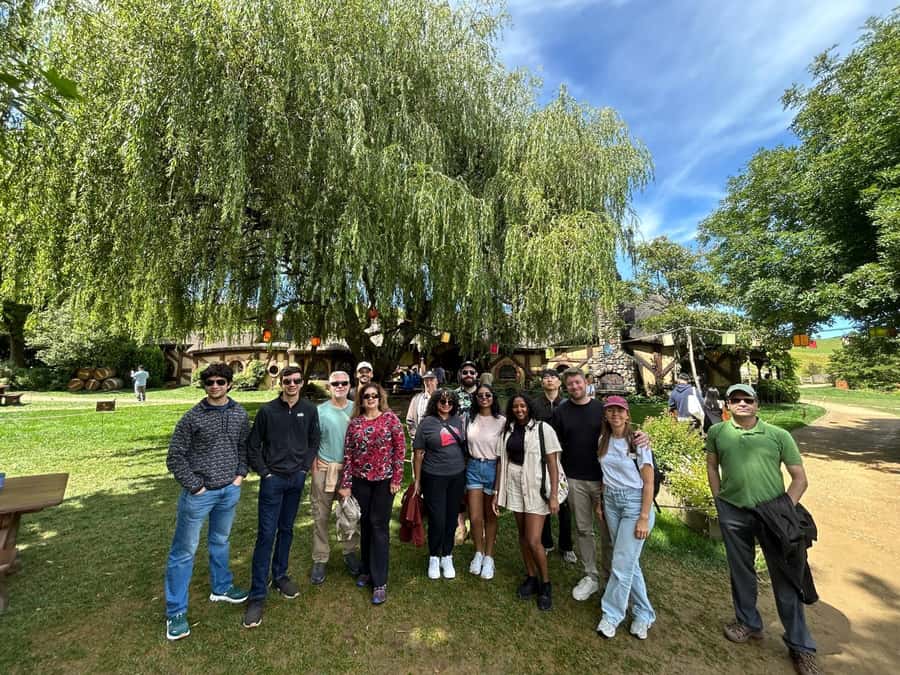 From: Auckland: Rotorua via Hobbiton Tour One Way Tour - Is $196 good value?