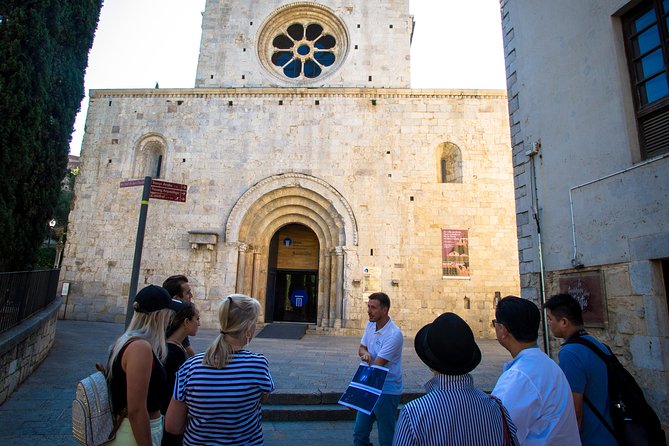 From Barcelona: 'Game Of Thrones' Small Group Tour in Girona - Blanes and a three-course Catalan lunch