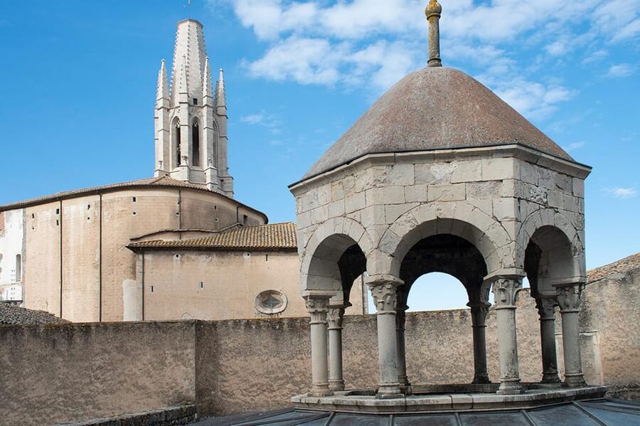 From Barcelona: Girona & Costa Brava Game of Thrones Tour - The guide can make or break the experience