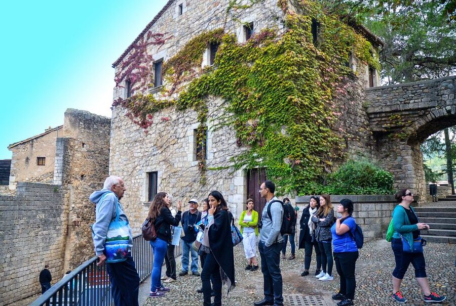 From Barcelona: Girona, Game of Thrones Tour - Starting at Barcelona Nord Station