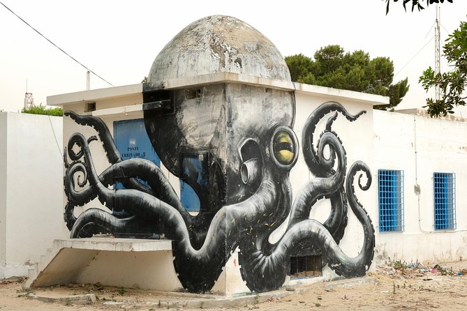 From Djerba : 1 day in the footsteps of Star Wars "Mos Eisley" - El Ghriba connects the island to Jewish heritage