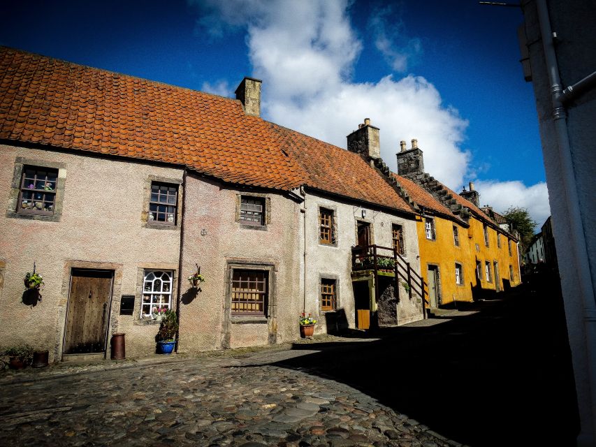 From Edinburgh: Outlander Full-Day Tour in Spanish - Midhope Castle, Jamie’s home at Lallybroch