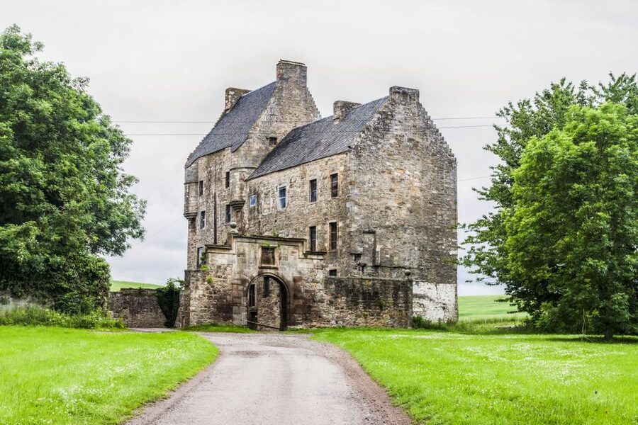 From Edinburgh: The Outlander Experience Guided Tour - Starting at Waterloo Place in Edinburgh