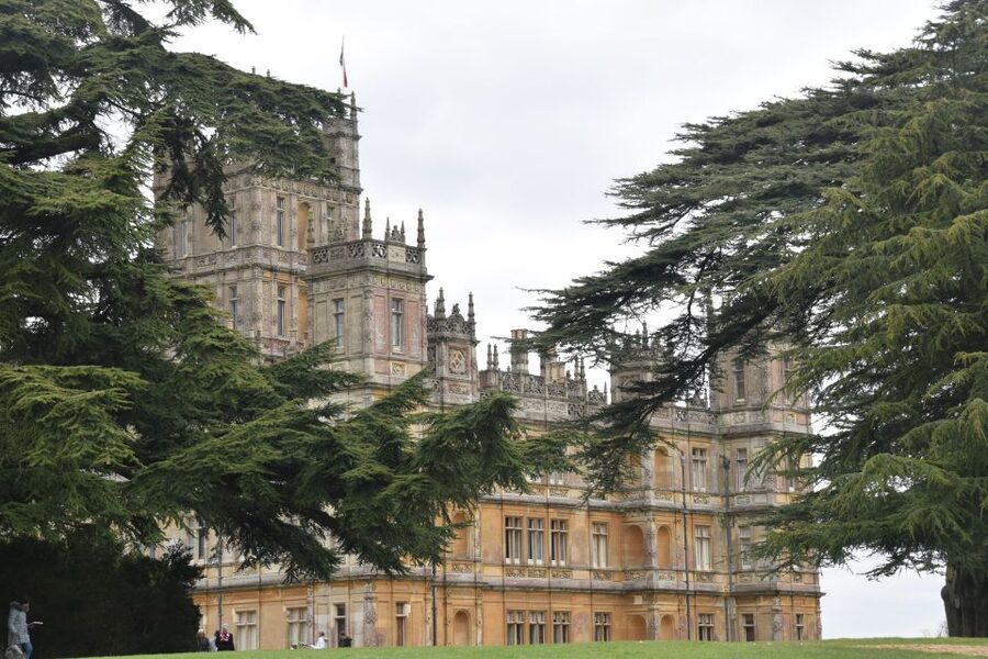 From London: Downton Abbey and Village Coach Tour - Three hours at Highclere requires a simple plan