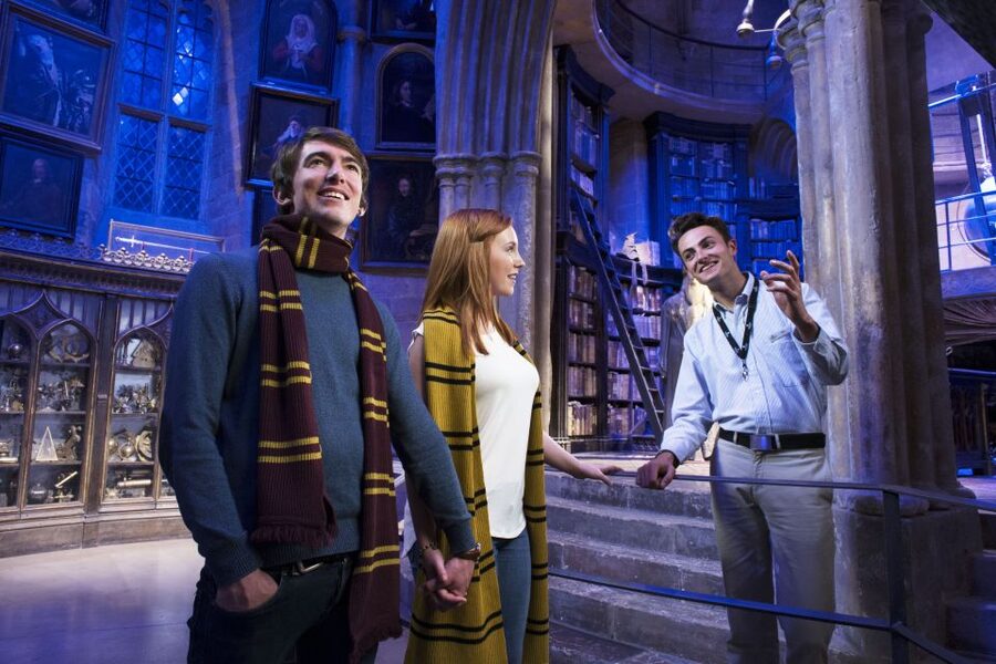 From London: Harry Potter Warner Bros Studio Tour - Four hours is enough, but only with a plan