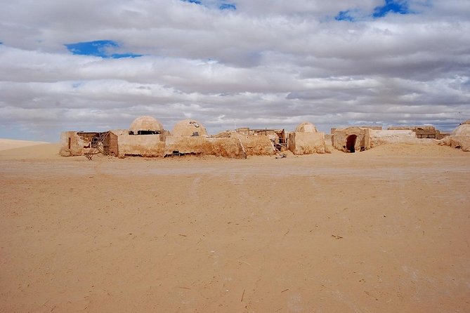 From Tunis: Star Wars 5 day tour - Tozeur brings brickwork and desert culture