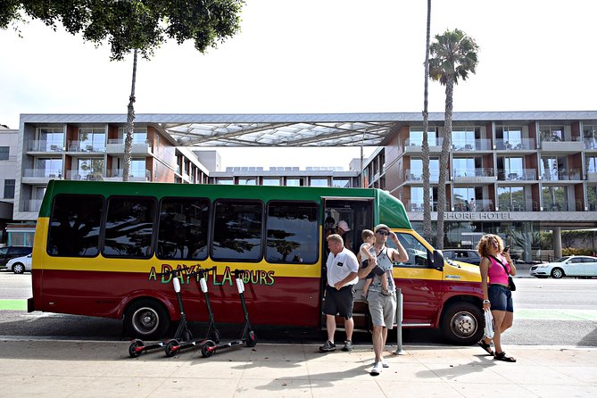 Full-Day Iconic Sights of LA, Hollywood, Beverly Hills, Beaches and More - A practical lunch at the Original Farmers Market