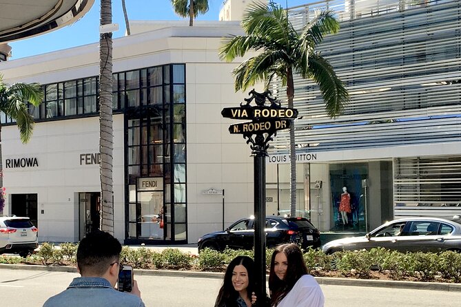 Full-Day LA Iconic Sites Tour From Hollywood with Six Stops - Why this LA tour works for a first day
