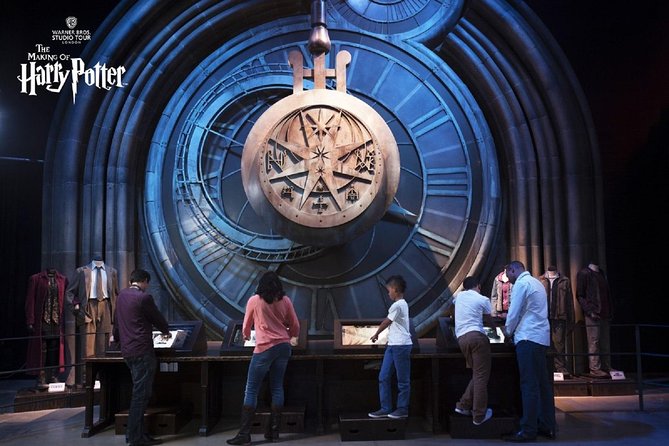 Fully Guided Tour of Warner Bros Studio Tour London – The Making of Harry Potter - The One-Hour Break Is Useful, Not Wasted Time