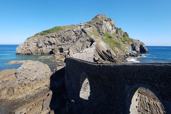 Game of Thrones Basque Coast Locations Tour from San Sebastian - Who should book this experience?
