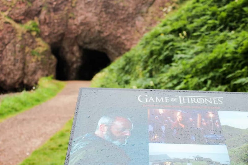 Game of Thrones & Giant's Causeway: Guided Tour from Belfast - Starting beside Belfast City Hall at 8:30am