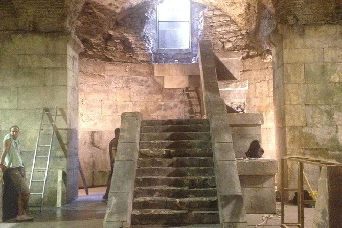Game Of Thrones Split Walking Tour - Down into the Palace Substructures