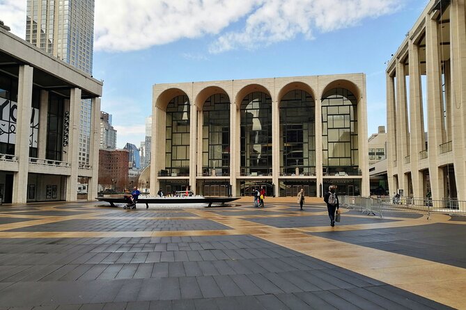 Ghostbusters Movie Locations Private Tour in New York - Lincoln Center Plaza and the Venkman-Barrett story