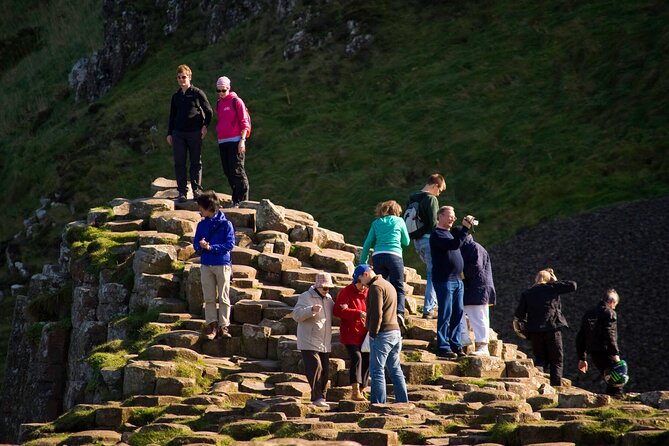 Giants Causeway & Castles Tour from Belfast: Guided tour - A quick look at Carrick-a-Rede from Portaneevy