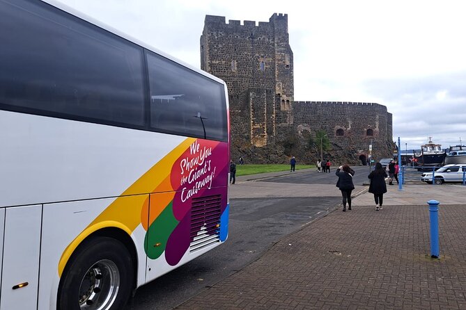 Giants Causeway & Castles Tour from Belfast: Guided tour - Starting at Carrickfergus Castle