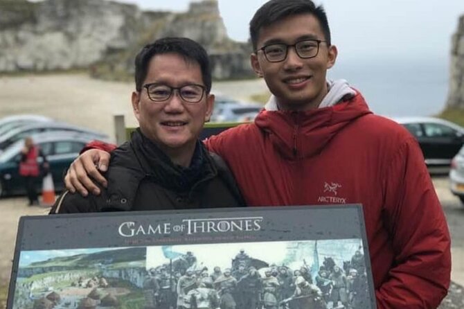 Giants causeway -Game of thrones 7 hours adventure private tour - Bushmills Distillery and the cost of a tasting