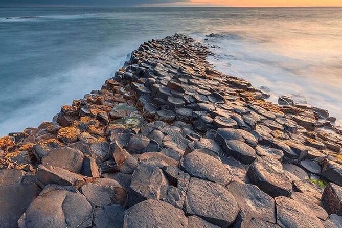 Giants causeway -Game of thrones 7 hours adventure private tour - The Giant’s Causeway and its 40,000 basalt pillars