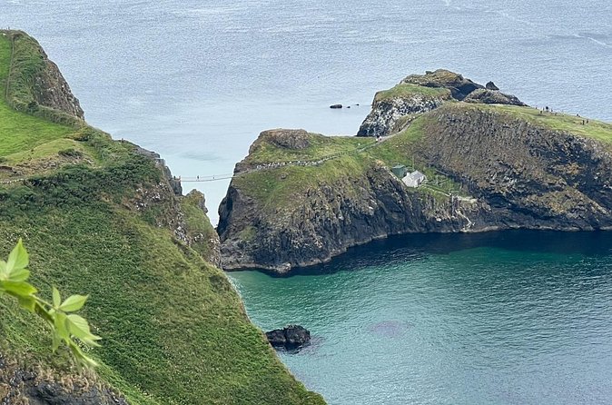 Giants Causeway Tour From Belfast including Game of thrones sites - Timing, vehicle comfort, and pickup details