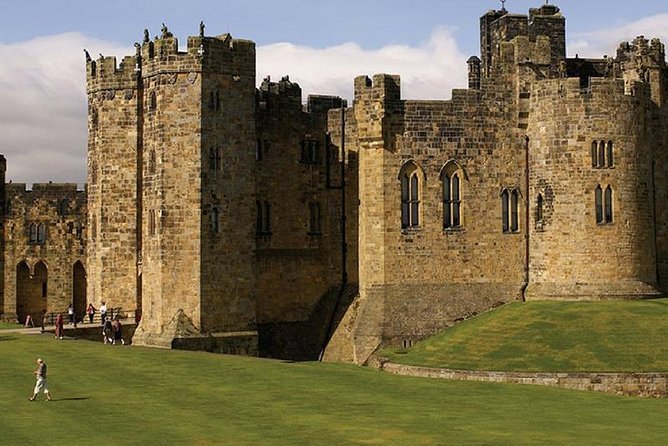 Harry Potter and English Castle Italian Tour Guide - Key points at a glance