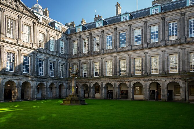 Harry Potter Edinburgh Top Sights Tour with Holyrood Palace - New Town views and literary inspiration