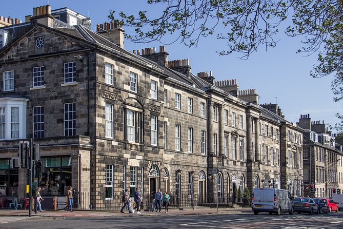 Harry Potter Edinburgh Top Sights Tour with Holyrood Palace - Victoria Street, Edinburgh’s closest Diagon Alley moment
