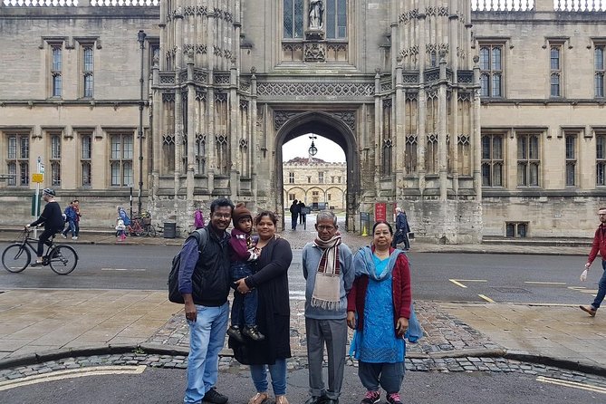 Harry Potter In Oxford: Private Full Day Trip from London - Arriving in Oxford with a private guide