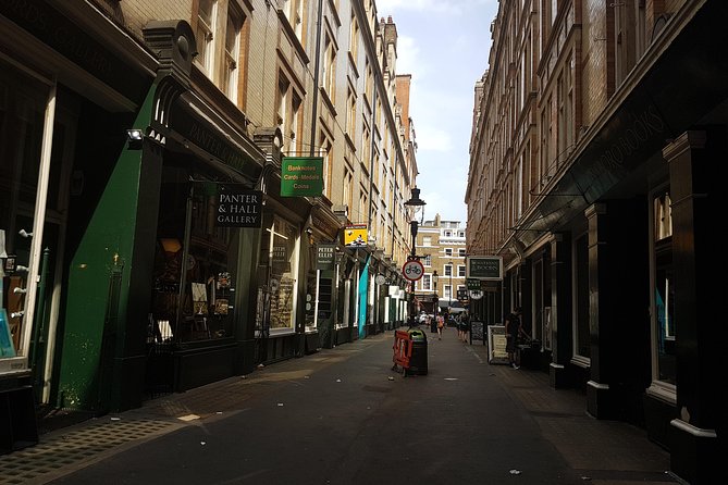 Harry Potter London Sights and Film Locations - Private Tour - Leicester Square’s statue and movie connections