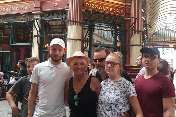 Harry Potter - Private London Taxi Tour - Platform 9 ¾ and the family factor