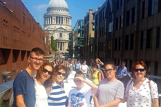 Harry Potter - Private London Taxi Tour - Diagon Alley, Gringotts Bank, and the Leaky Cauldron
