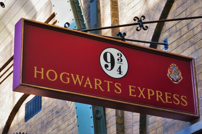 Harry Potter's most comprehensive and exclusive tour in London - At a glance