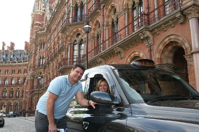 Harry Potter's Private London Taxi Tour - The Thames, Shakespeare’s Globe, and Harry’s broomstick route