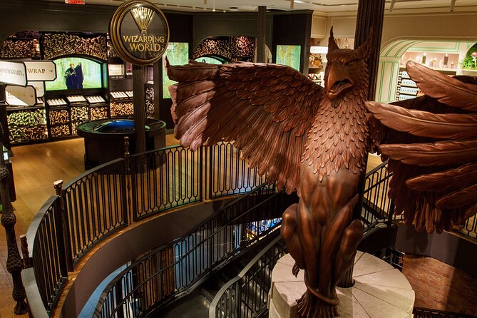 Harry Potter Shop New York - Magical Brew Bundle - Browsing the flagship store at your own pace