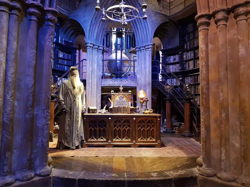 Harry Potter Studio Ticket & Tour of London Film Locations - Key points at a glance