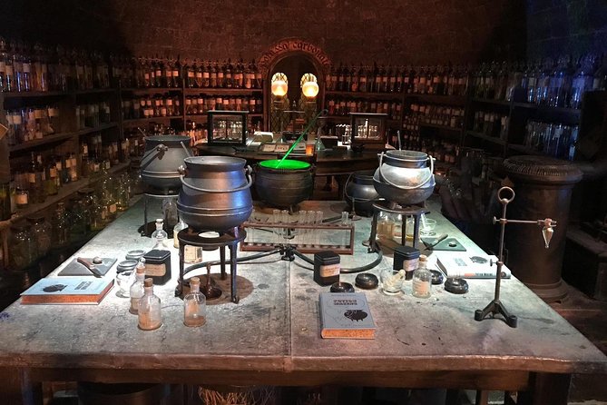 Harry Potter Studio Tickets and London Film Locations Guided Tour - Inside The Making of Harry Potter