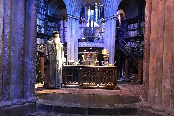 Harry Potter Studio Tickets and London Film Locations Guided Tour - London Bridge and Leadenhall Market