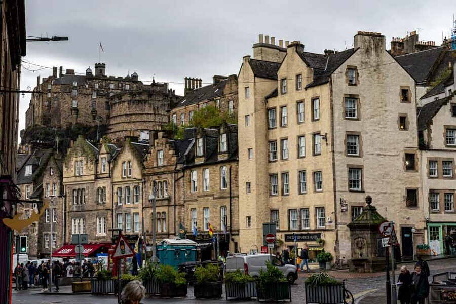 Harry Potter Tour - Walking through Edinburgh’s version of Diagon Alley
