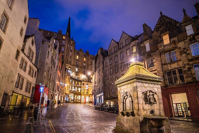 Harry Potter Tour & Edinburgh Castle Visit - Edinburgh Castle from the outside