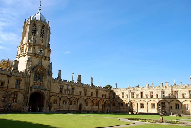 Harry Potter Walking Tour of Oxford Including New College - Bodleian Library and the Hogwarts Infirmary setting