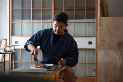 Hiroshima Lacquer Studio Tour & Workshop With a Gift