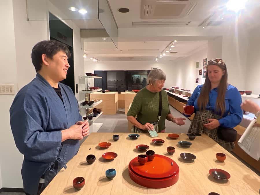 Hiroshima Lacquer Studio Tour & Workshop With a Gift - The gift from the master