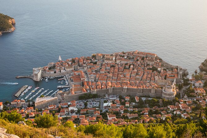 Historic Walk with Game of thrones details in Dubrovnik - Rector’s Palace and the machinery of the Republic