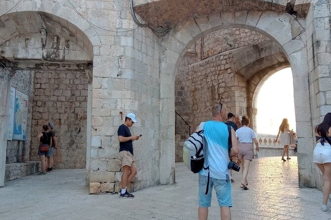 Historic Walk with Game of thrones details in Dubrovnik - The Jesuit Stairs and Dubrovnik’s best-known screen setting