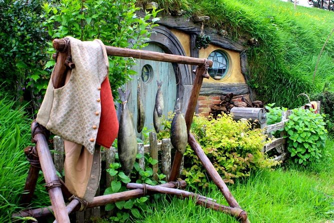 Hobbiton Movie Set Group Tour Early Access (Avoid the crowds!) - Who should book this Auckland day trip?