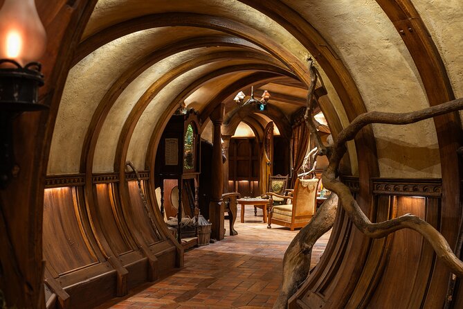 Hobbiton Movie Set Guided Day Tour with Lunch from Auckland - Leaving Auckland for the Waikato countryside