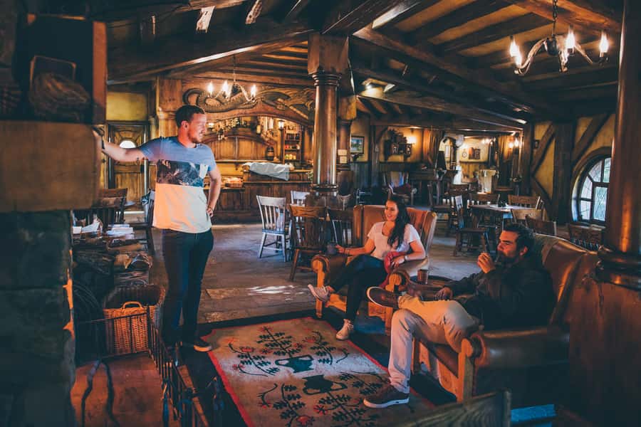 Hobbiton Movie Set: Guided Tour Ticket - The Green Dragon Inn and the included drink