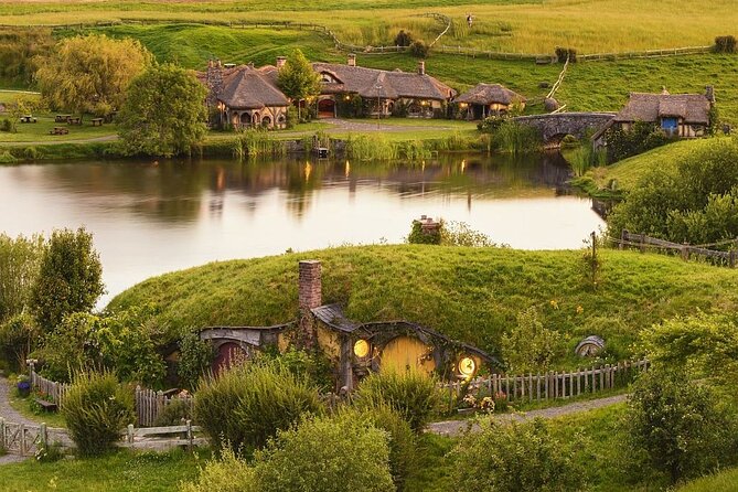 Hobbiton Movie Set Shore Excursion from Tauranga (6 Hours) - Cruise timing and the risk of booking independently