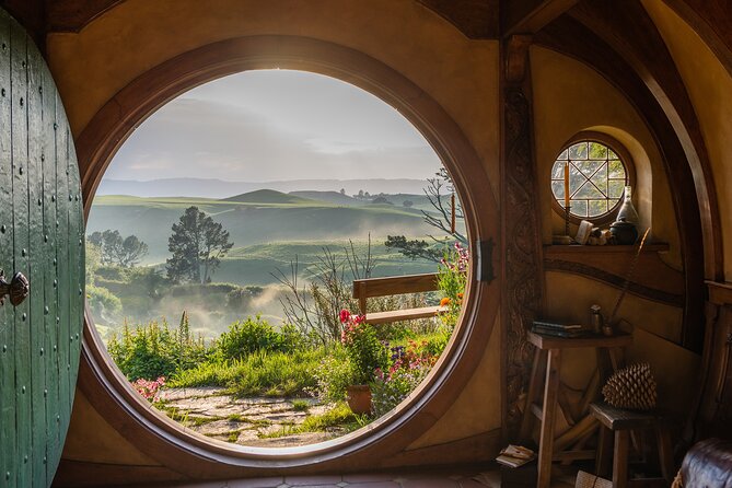 Hobbiton Movie Set Small Group Tour from Auckland - Larger groups at Hobbiton, despite the small van